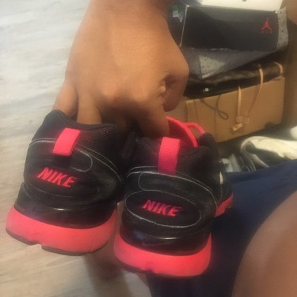 Nike shoes good condition *1989